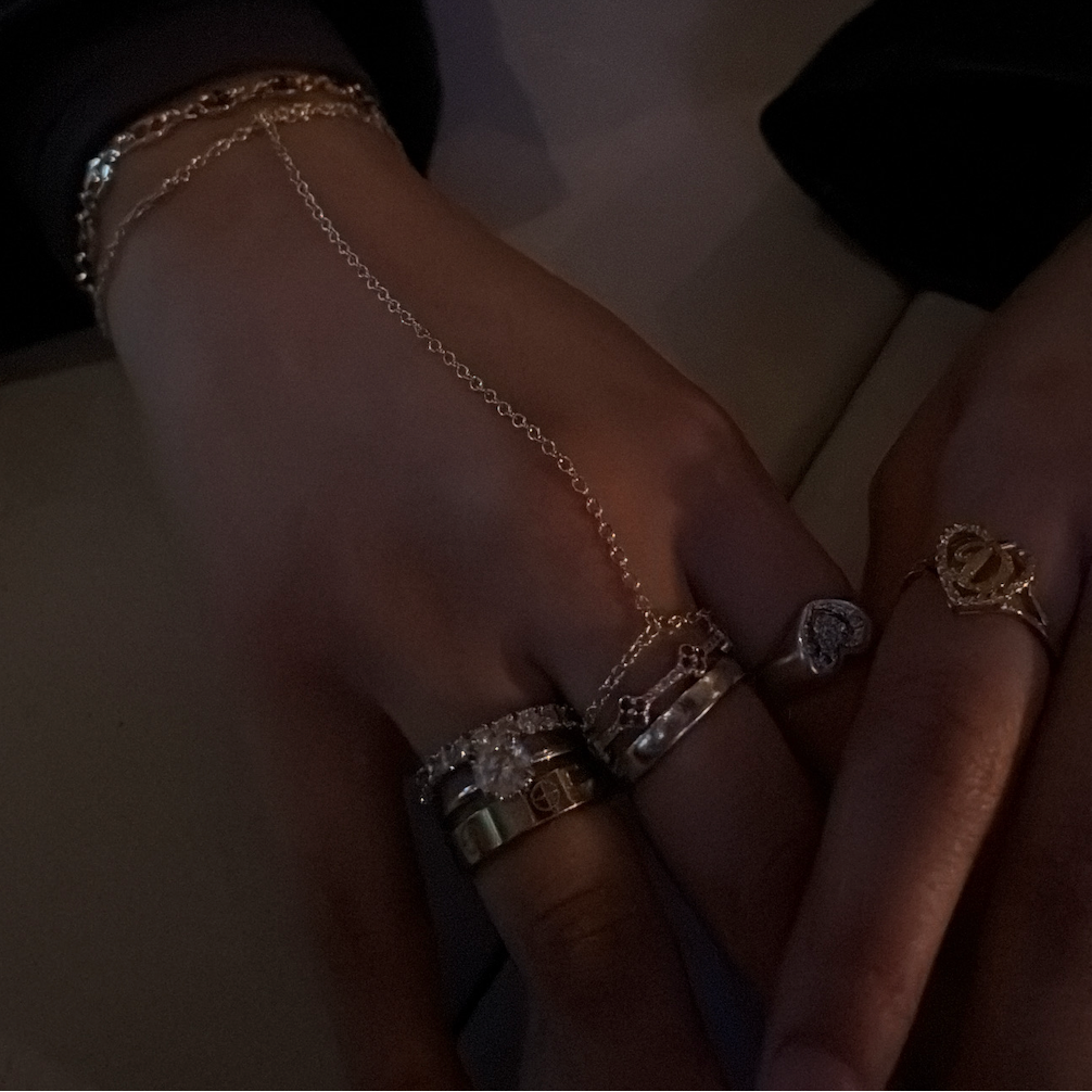Permanent Jewelry in Toronto: The Ultimate Guide to Clasp-less Chains